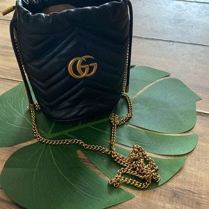 *AUTHENTIC* Gucci Bucket Bag. Only worn a few times!